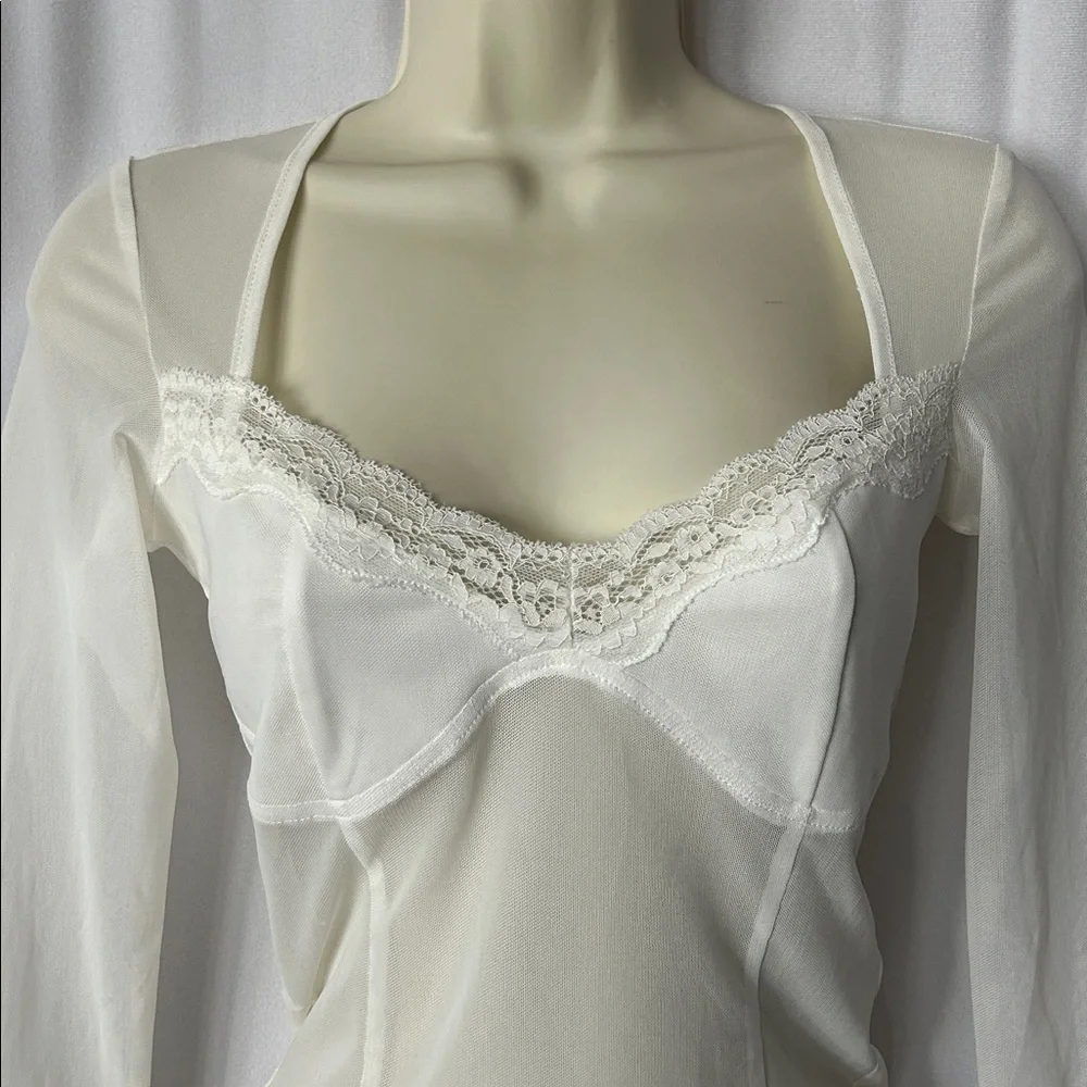 I.AM.GIA NWT Gianna White Sheer Long Sleeve Sheer Crop Top Shirt **Size M** 🔥🔥 - Picture 4 of 6